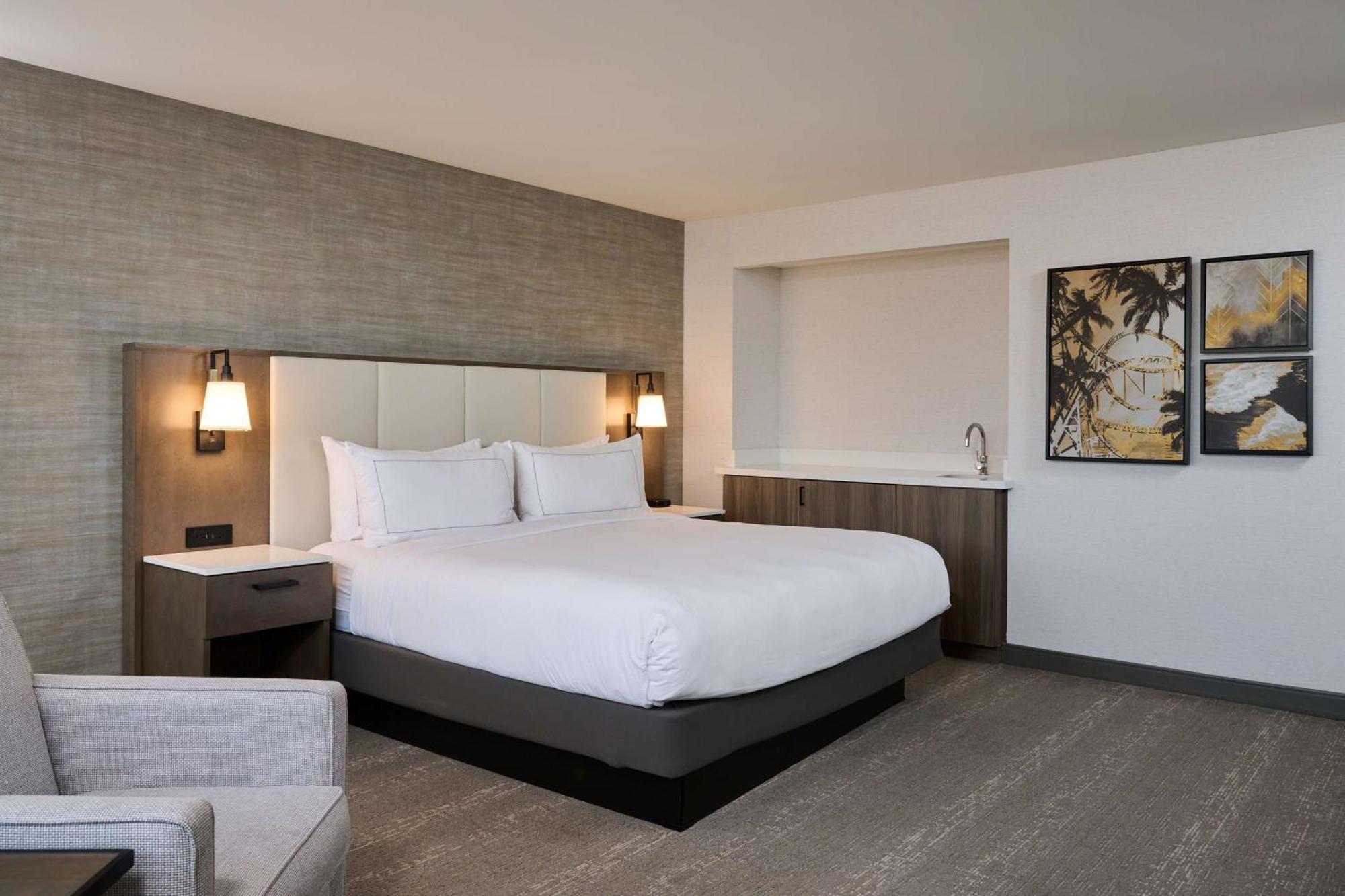 מלון Doubletree By Hilton בואנה פארק מראה חיצוני תמונה
