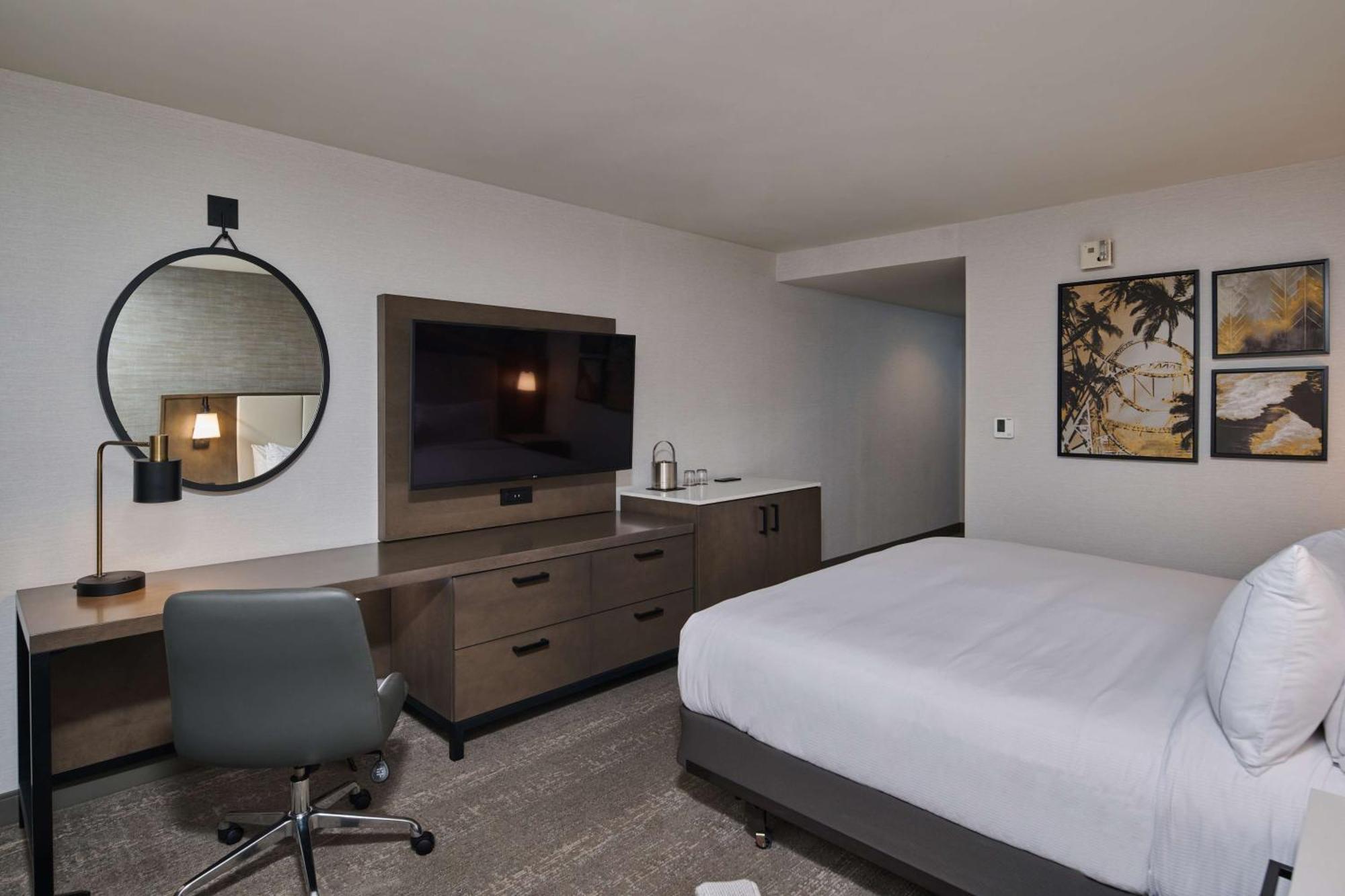 מלון Doubletree By Hilton בואנה פארק מראה חיצוני תמונה